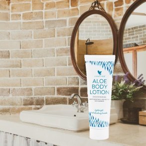 ALOE BODY LOTION | Holder huden sund