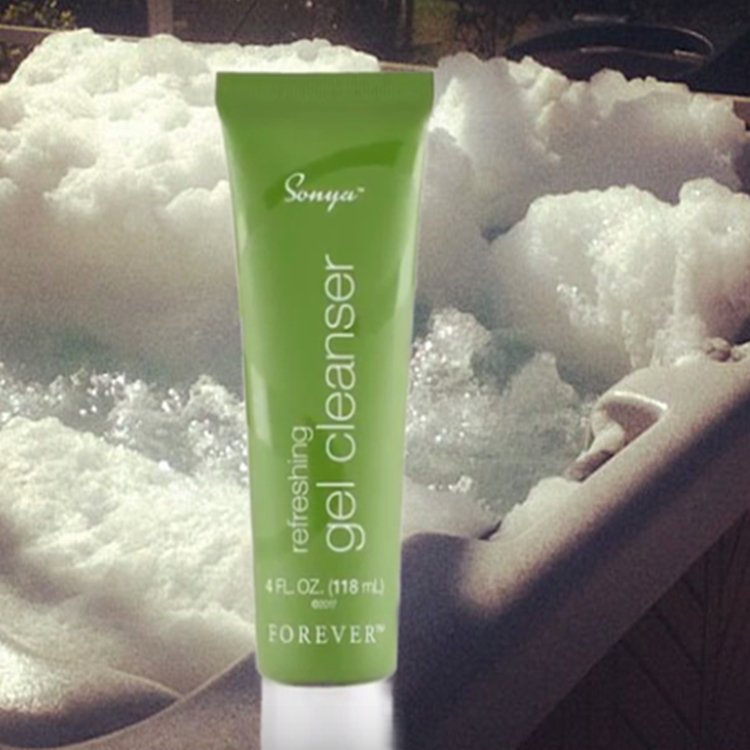 SONYA REFRESHING GEL CLEANSER opfriskende og plejende rensegel